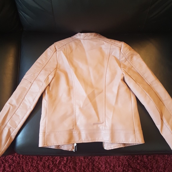 Jacket - Picture 4 of 4